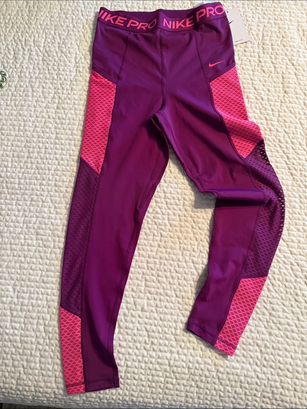 NWT-Nike Purple & Pink Colorblock Performance Leggings